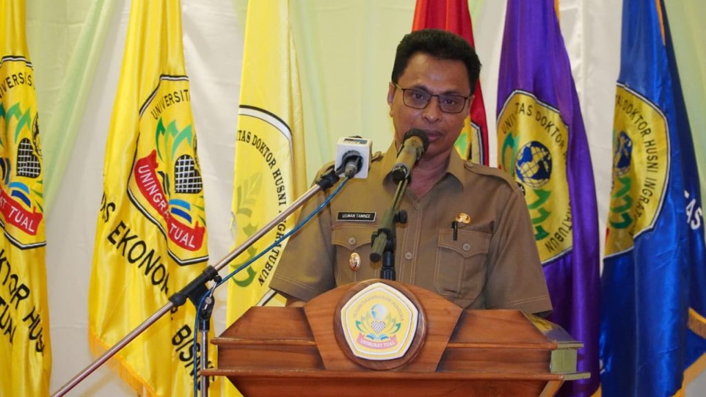 Wawali Kota Tual Harapkan lulusan Uningrat Ikut Berkontribusi Memajukan Daerah